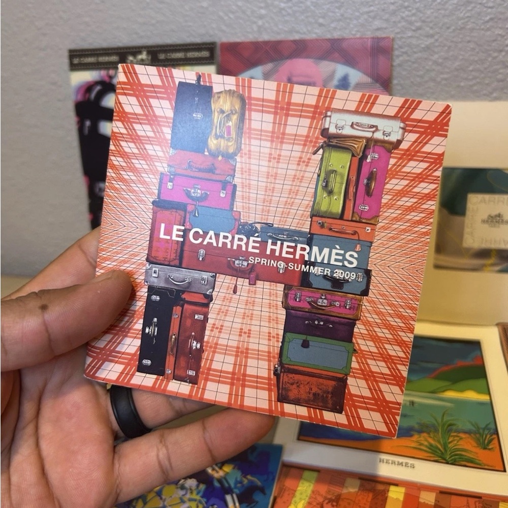 15 Le Carre HERMES Paris Scarf Look Book Catalog Lot Spring Summer Autumn Winter - Picture 6 of 16